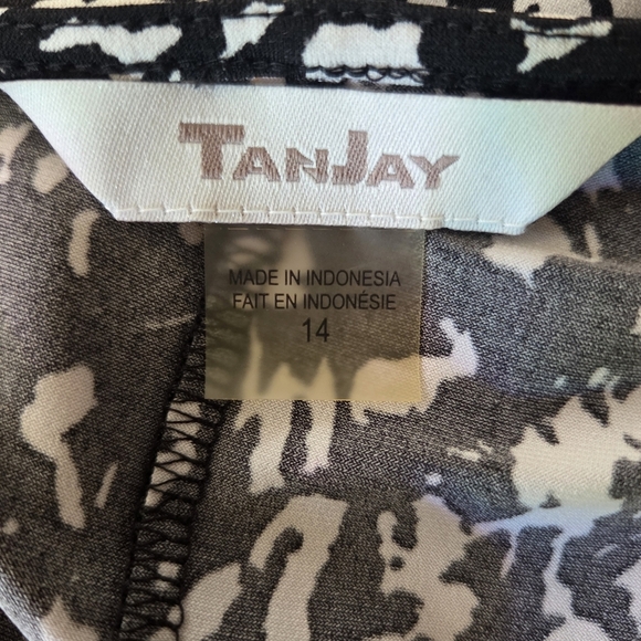 TanJay Black and White Cowl Neck Dress With Ruched Side Size 14 - Picture 5 of 6